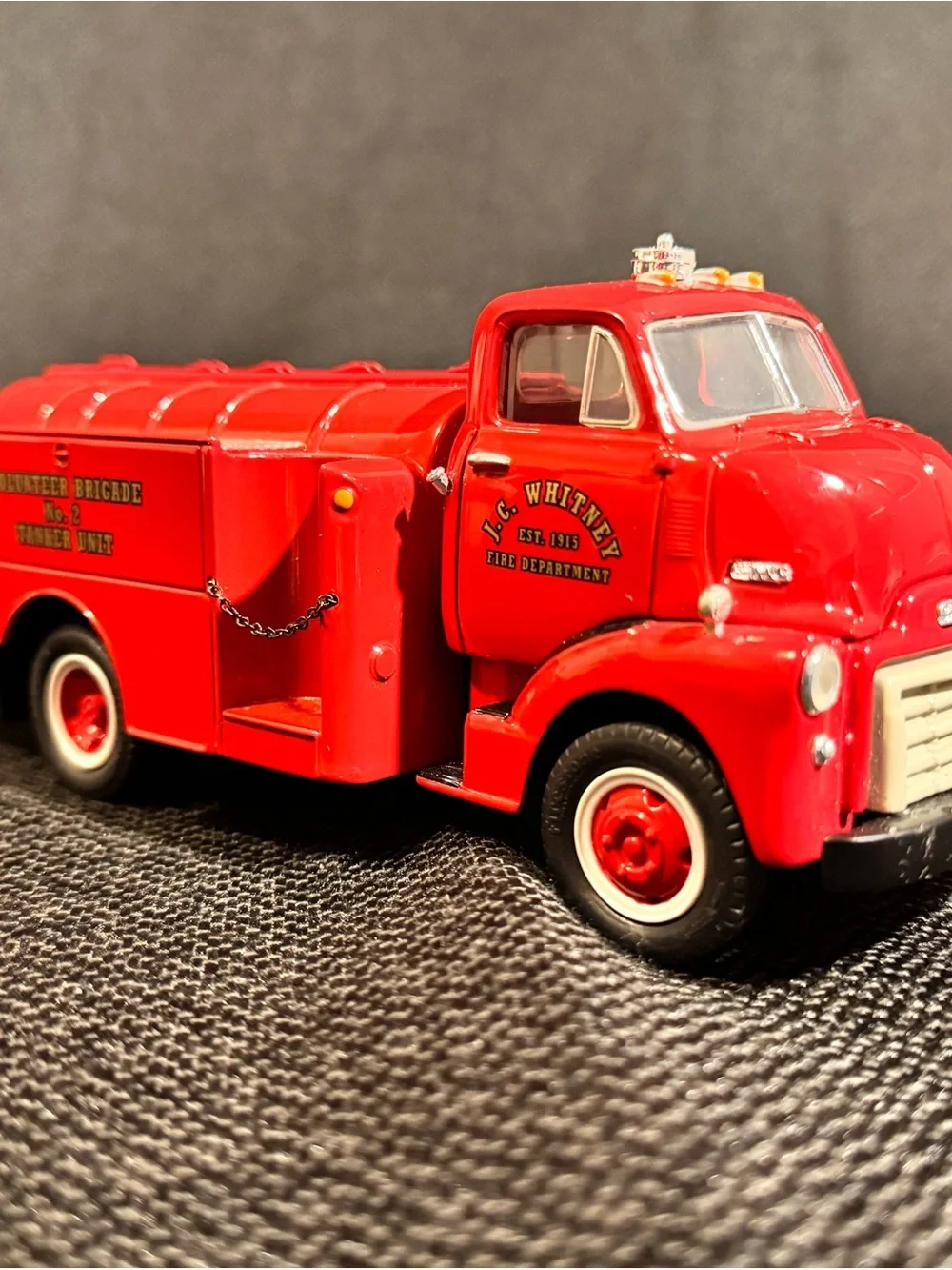 First Gear 1952 GMC Fuel Tanker J.C. Whitney Fire Dept 1:34 Die Cast Truck